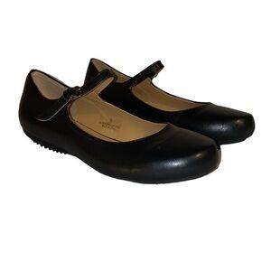 Spicy women’s size 9 maryjane style comfort shoes